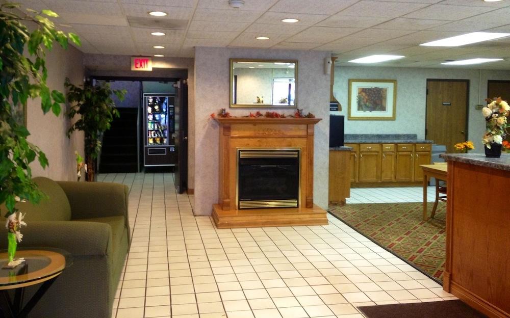 Super 8 by Wyndham Logansport Motel Eksteriør billede